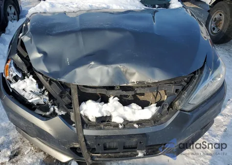 2018 Nissan Altima 2.5 из США, поврежденный, VIN 1N4AL3AP1JC104690